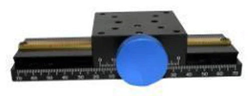 60 mm wide long-rail manual X stage (150 / 250), travel 70 mm (LS-MNT-0205)