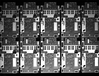 Second board type under the straight bar: the outer connector positions are dimmer.