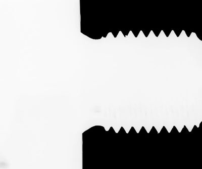 Camera image from the test: the thread as a silhouette in front of the collimated light. Crests and roots are sharp edges with no shading on the flanks.